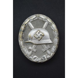  Silver Wound Badge with wide pin marked 30 by Hauptmnzamt Wien.