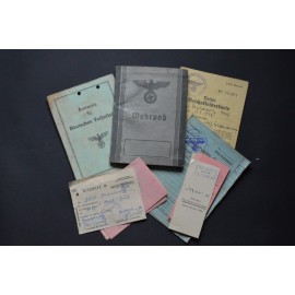 Grouping Documents originating from the German soldier Wehrmacht Josef Jaruschowitz Volksdeutsch/Polen.