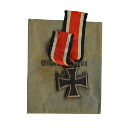 Iron Cross Second Class 1939 with envelope of maker J. E. Hammer & Söhne, Geringswalde.