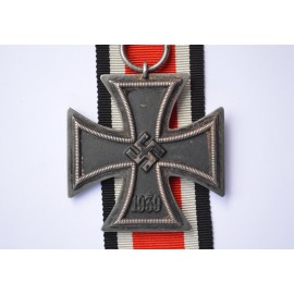 Iron Cross Second Class 1939 marked 123 of maker Beck, Hassinger & Co, Strassburg