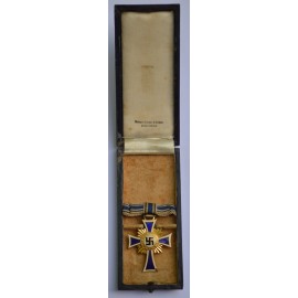 Mutterkreuz / Motherscross gold in case (maker Richard Sieper)
