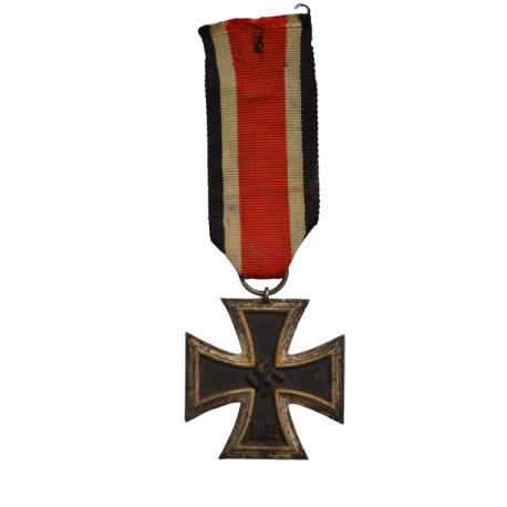 Iron Cross Second Class 1939 marked 100 of maker Rudolf Wächtler & Lange, Mittweida.
