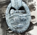 Panzer assault badge in silver – Unknown maker ‘Daisy’