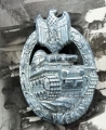 Panzer assault badge in silver – Unknown maker ‘Daisy’