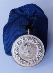 A SECOND WAR GERMAN WEHRMACHT LONG SERVICE MEDAL - 4 YEARS.