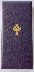 MOTHER’S CROSS GOLD WITH MINIATURE IN BOX Maker Wilhelm Deumer, Lüdenscheid