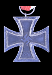 Iron Cross Second Class 1939 marked 25 maker Arbeitsgemeinschaft der Graveur- Gold- und Silberschemiedeinnungen.