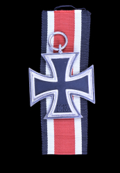 Iron Cross Second Class 1939 unmarked 100 of maker Rudolf Wächtler & Lange, Mittweida.
