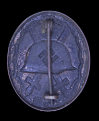 Wound Badge Black 1939 By Eduard Hahn marked EH.