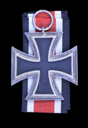 Iron Cross Second Class 1939 marked 44 of maker Jakob Bengel, Idar/Oberdonau