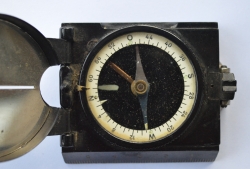 Wehrmacht compass, manufacturer Pfadfinder.