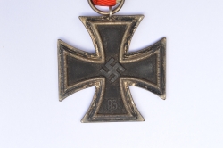 Iron Cross Second Class 1939 marked 25 maker Arbeitsgemeinschaft der Graveur- Gold- und Silberschemiedeinnungen.