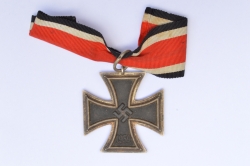 Iron Cross Second Class 1939 marked 123 of maker Beck, Hassinger & Co, Strassburg