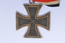 Iron Cross Second Class 1939 marked 123 of maker Beck, Hassinger & Co, Strassburg