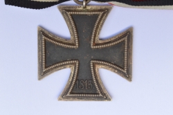 Iron Cross Second Class 1939 marked 123 of maker Beck, Hassinger & Co, Strassburg