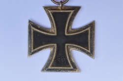 Iron Cross Second Class 1939 marked 25 maker Arbeitsgemeinschaft der Graveur- Gold- und Silberschemiedeinnungen.