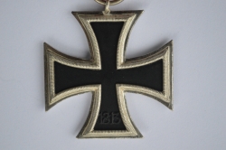 Iron Cross Second Class 1939 Schinkel Form magnetic unmarked by Wilhelm Deumer.