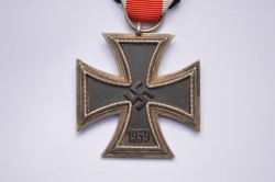 Iron Cross Second Class 1939 unmarked maker Rudolf Souval, Wien.