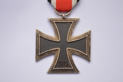 Iron Cross Second Class 1939 unmarked maker Rudolf Souval, Wien.