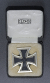 IRON CROSS FIRST CLASS SCREW BACK 1939 MARKED L/12, IN CASE LDO MAKER BY C.E. JUNCKER, BERLIN.