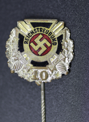 A Marine; a 10 and a 25 Year Veteran's Membership Stickpins By Gante