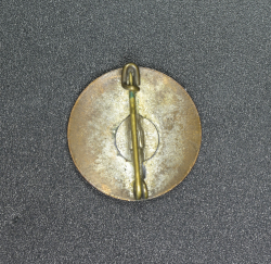 A Third Reich Period Austrian Fad (Voluntary Labour Service) Membership Badge