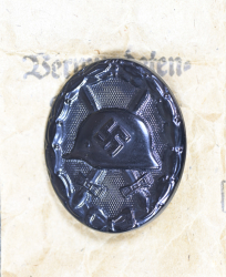 WOUND BADGE BLACK GRADE, MAGNETIC IN ENVELOPE MARKED Rudolf A. Karneth & Sohne, Gablonz a.N.