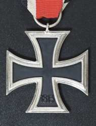 Iron Cross Second Class 1939 Schinkel Form magnetic unmarked by Wilhelm Deumer.