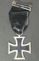 Spanish Blue Division Iron Cross Second Class 1939 with clasp and ball.