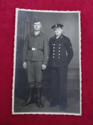 Two photos of a Kriegsmarine soldier with a soldier of the ,,Küsten-Artillerie" coastal artillery and a Luftwaffe soldier