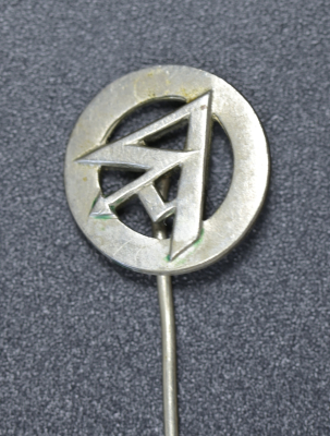 An Sa Stickpin By Kerbach & Israel, Dresden.