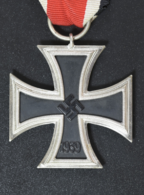 Iron Cross Second Class 1939 Schinkel Form magnetic unmarked by Wilhelm Deumer.