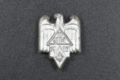 A 1937 Dj/Hj German Youth Hostel Association Badge